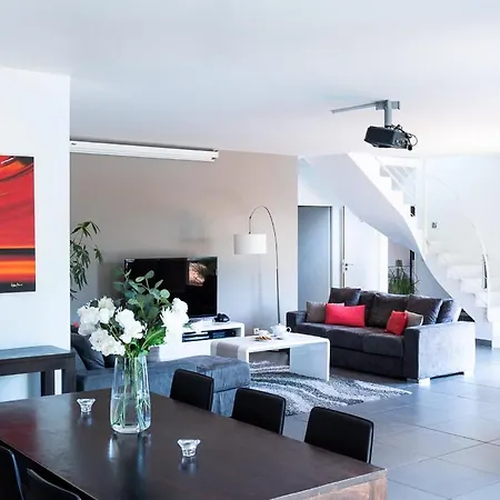 Sleeps 6 Villa