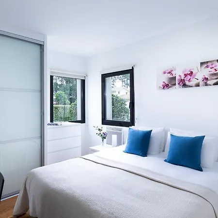 Sleeps 6 Villa