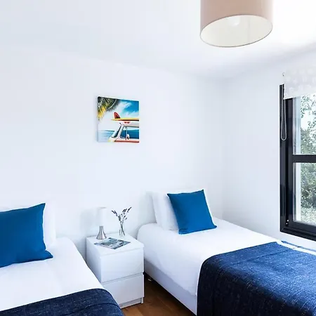 Villa Sleeps 6